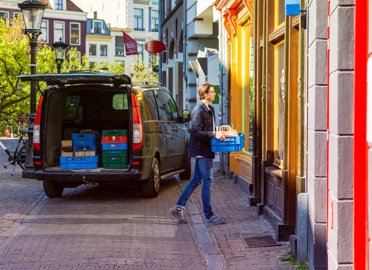 Food industry deliveries to restaurants 